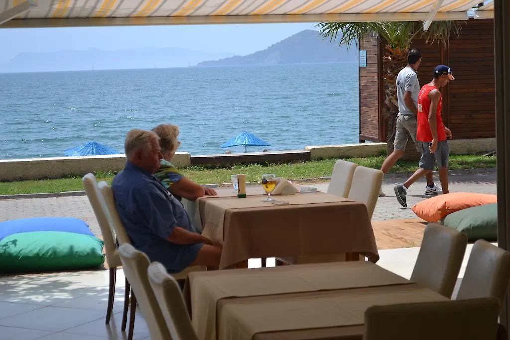 Hotel Berlin Fethiye 2*,